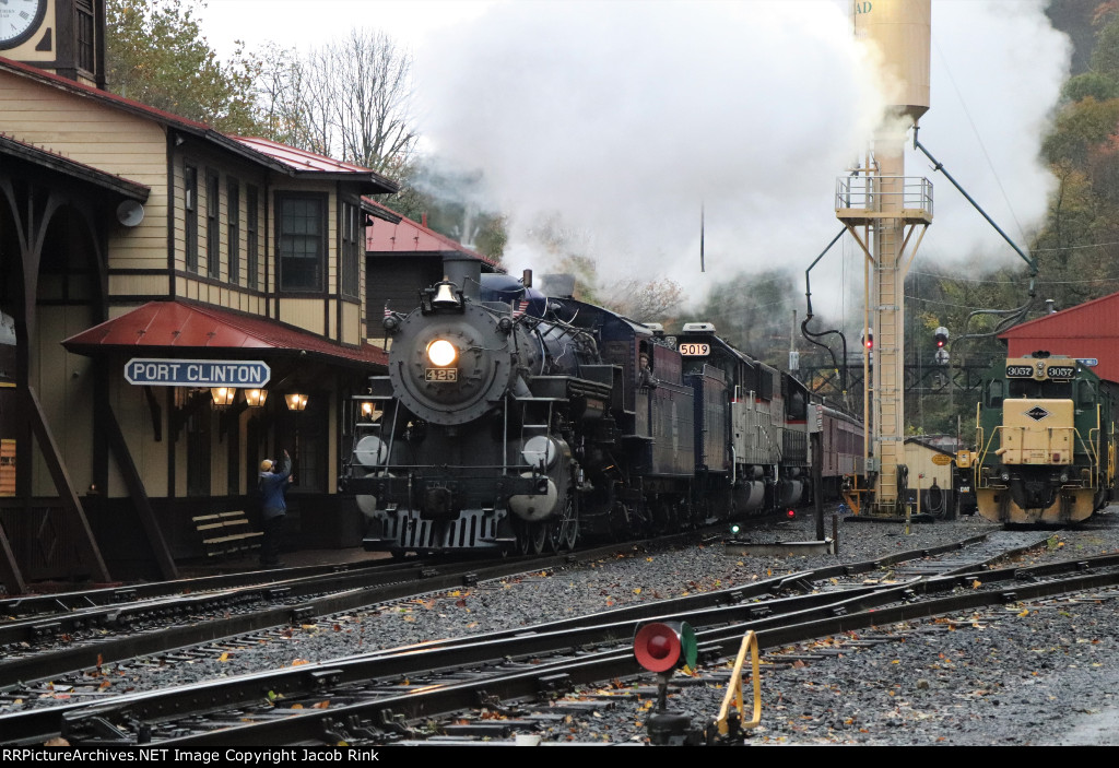 Steam at Port Clinton